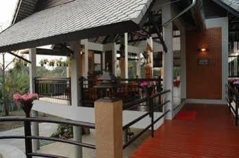Phaya Inn Lamphun Exterior foto
